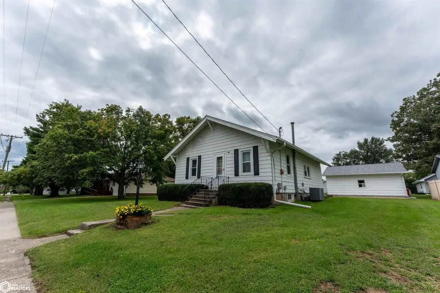 607 Harrison Street, Melcher Dallas, IA 50062 - #2