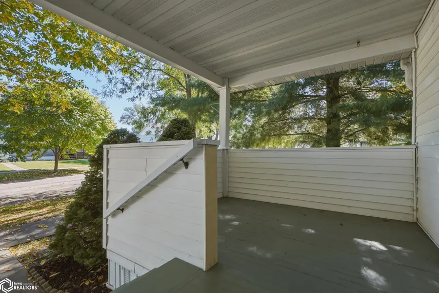 2001 S 14th Street, Burlington, IA 52601 - #2