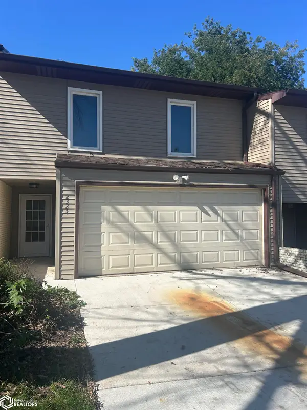 2323 S 5th Avenue #4, Marshalltown, IA 50158