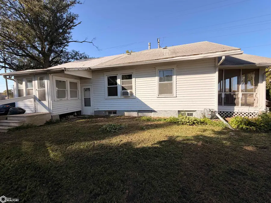 510 N Sycamore Street, Shenandoah, IA 51601 - #3