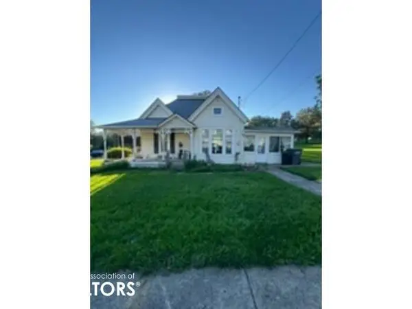 205 S Edgerton Street, Exira, IA 50076