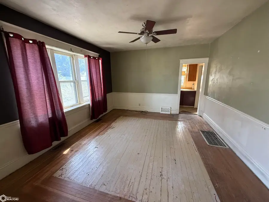 1611 South Street, Burlington, IA 52601 - #3