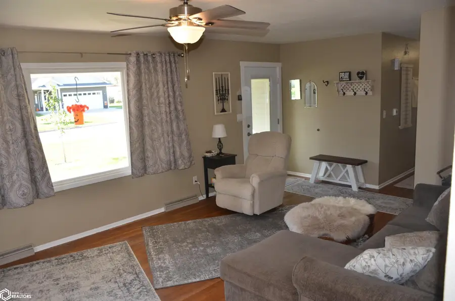 312 S 13th Street, Albia, IA 52531 - #3
