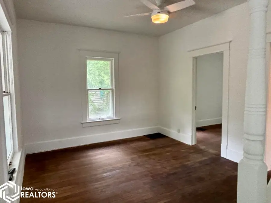 51 S Maple Street, Fairfield, IA 52556 - #3