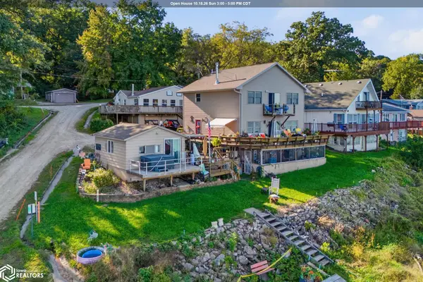9868 F Avenue, Wapello, IA 52653