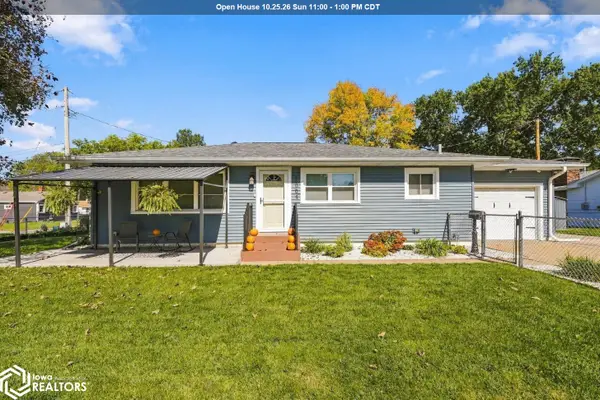 1004 Parkway Drive, Burlington, IA 52601