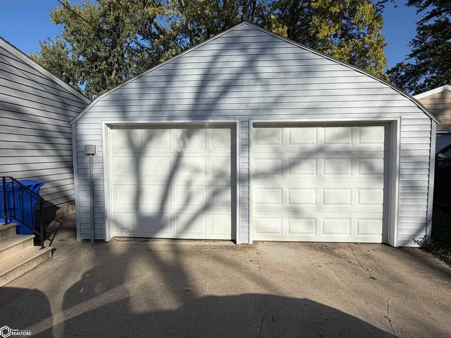 211 2nd Street N, Humboldt, IA 50548 - #2