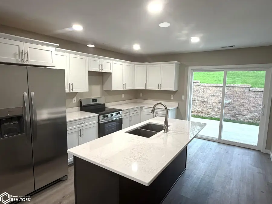 903 Iowa Drive, Manning, IA 51455 - #3