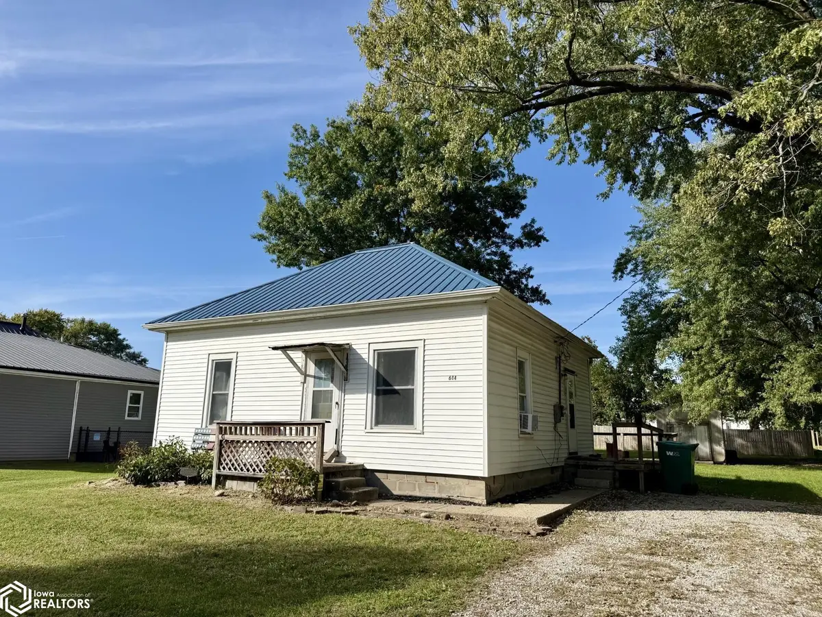 604 W South Street, Bloomfield, IA 52537 - #1