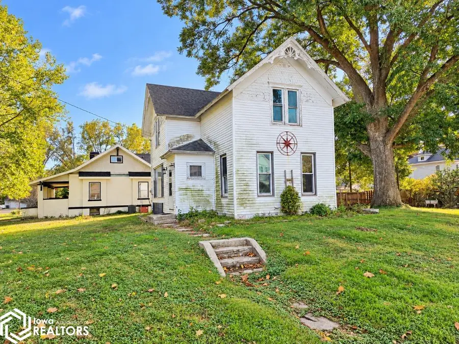 1101 16th Avenue, Eldora, IA 50627 - #2