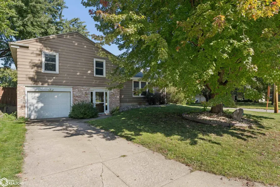 1304 2nd Street, Mason City, IA 50401 - #2