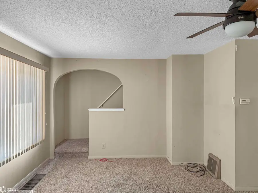 608 Douglas Avenue, Ackley, IA 50601 - #3