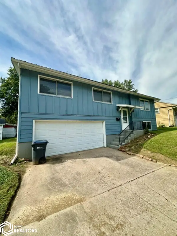 125 Cottonwood Court, Burlington, IA 52601