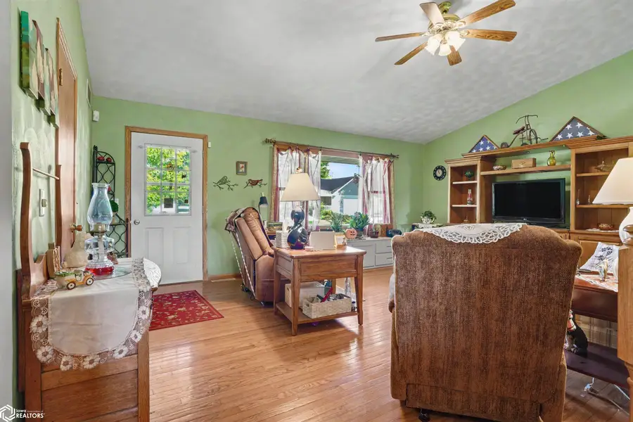 412 E Becky Ln., Mount Pleasant, IA 52641 - #3