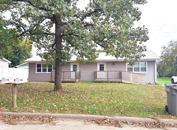 420-422 S 12th Street, Albia, IA 52531