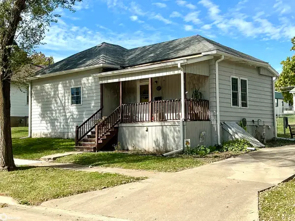 319 E Orchard Street, Centerville, IA 52544