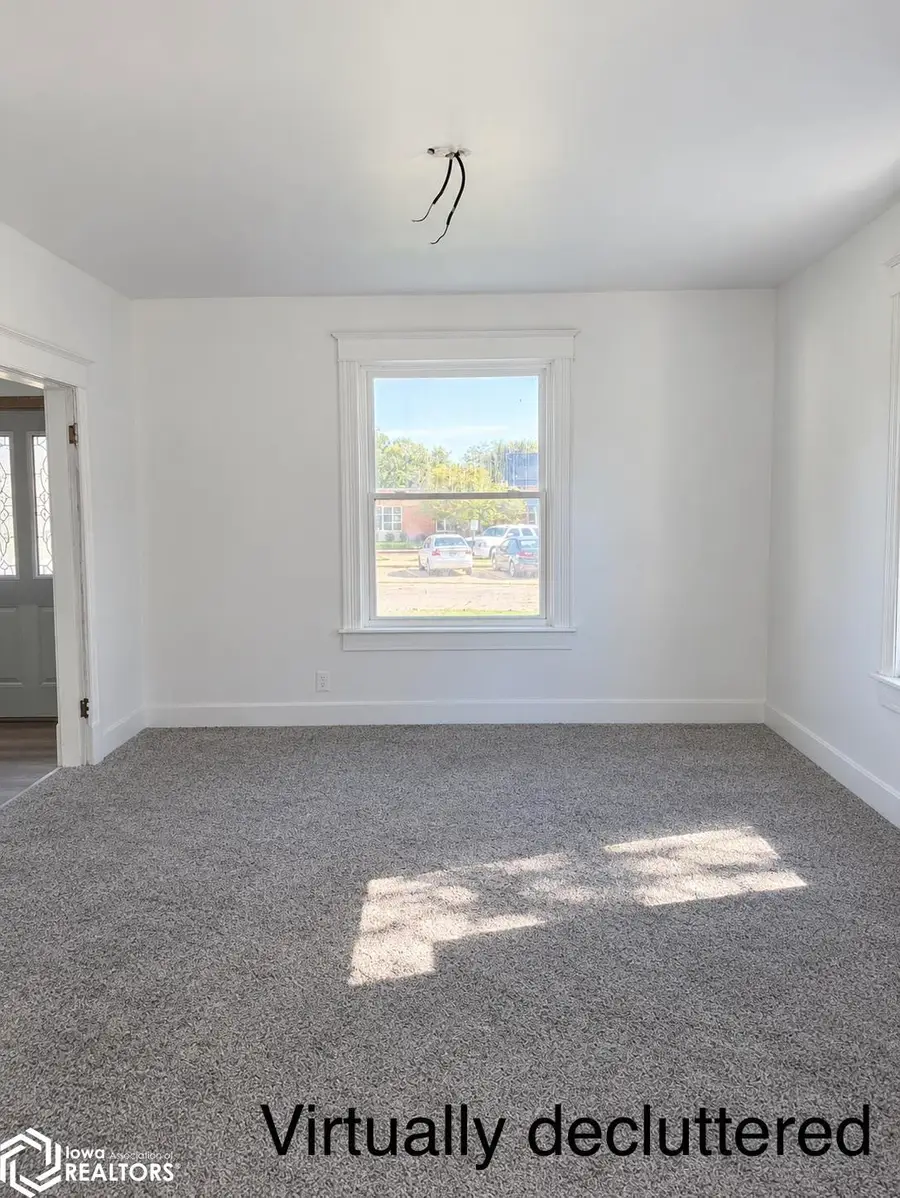 707 S Starr Avenue, Burlington, IA 52601 - #3