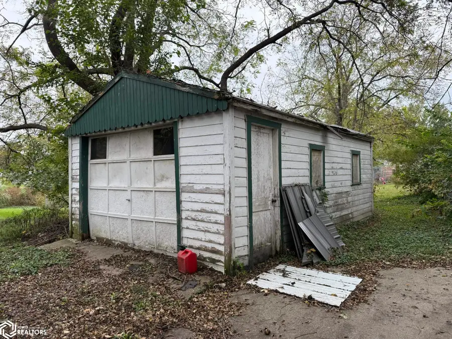 115 N Adams Street, Osceola, IA 50213 - #2