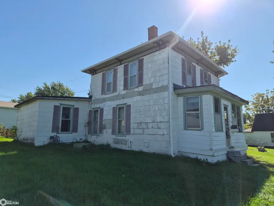 624 Pearl Street, Grinnell, IA 50112 - #2