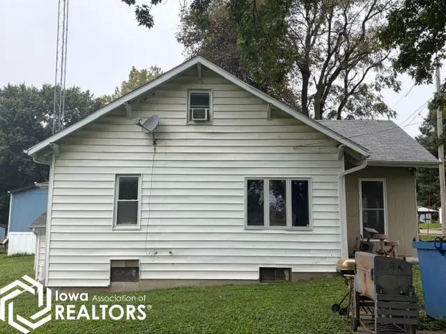 109 S Broadway, Lockridge, IA 52635 - #3