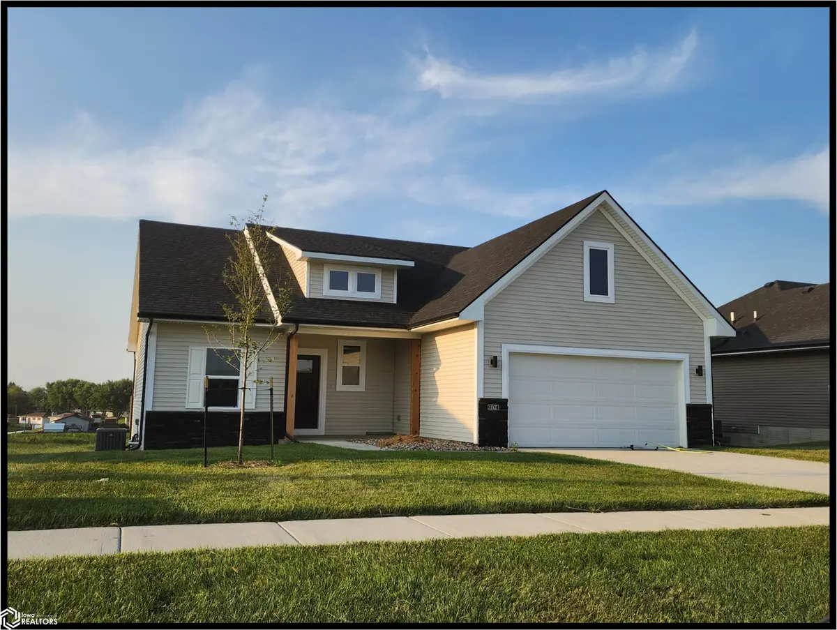 904 Lakin Foundation Boulevard, Atlantic, IA 50022 - #1