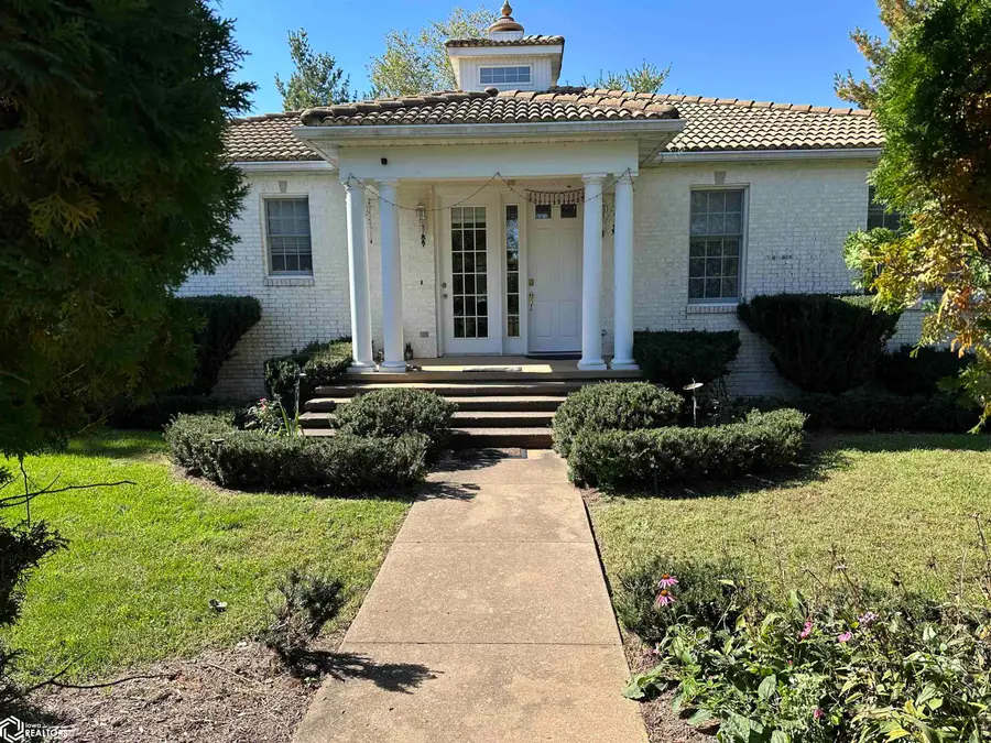 1946 Mansion Drive, Fairfield, IA 52556 - #2