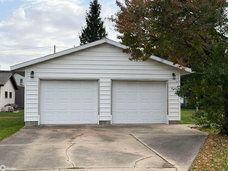 910 7th Avenue North, Humboldt, IA 50548 - #3