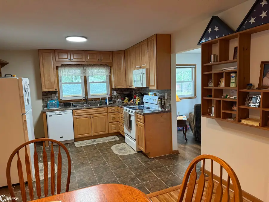 1411 Sunrise Circle, Ottumwa, IA 52501 - #3