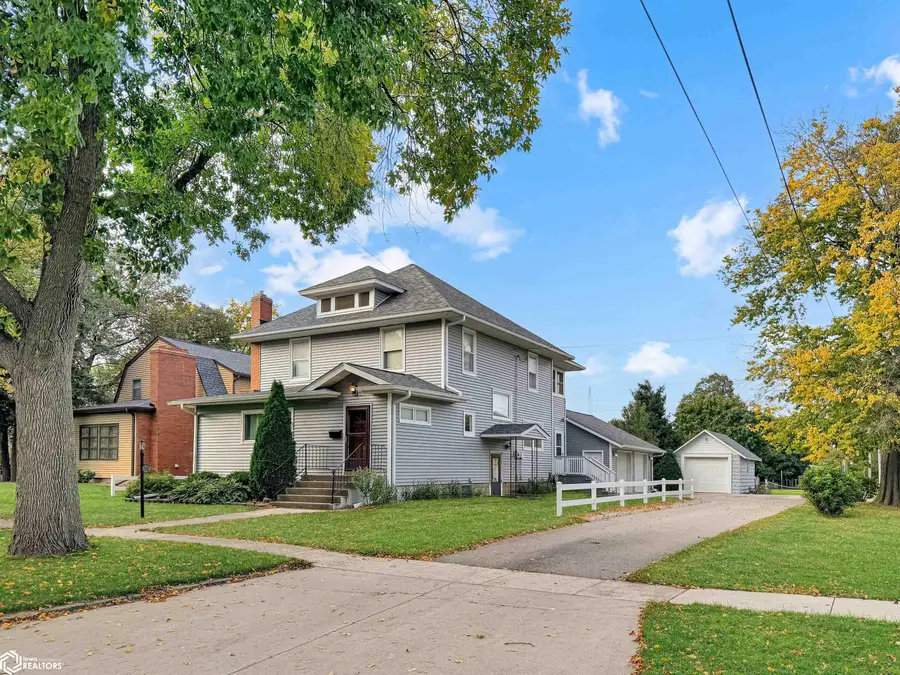 208 1st Avenue Se, Hampton, IA 50441 - #2