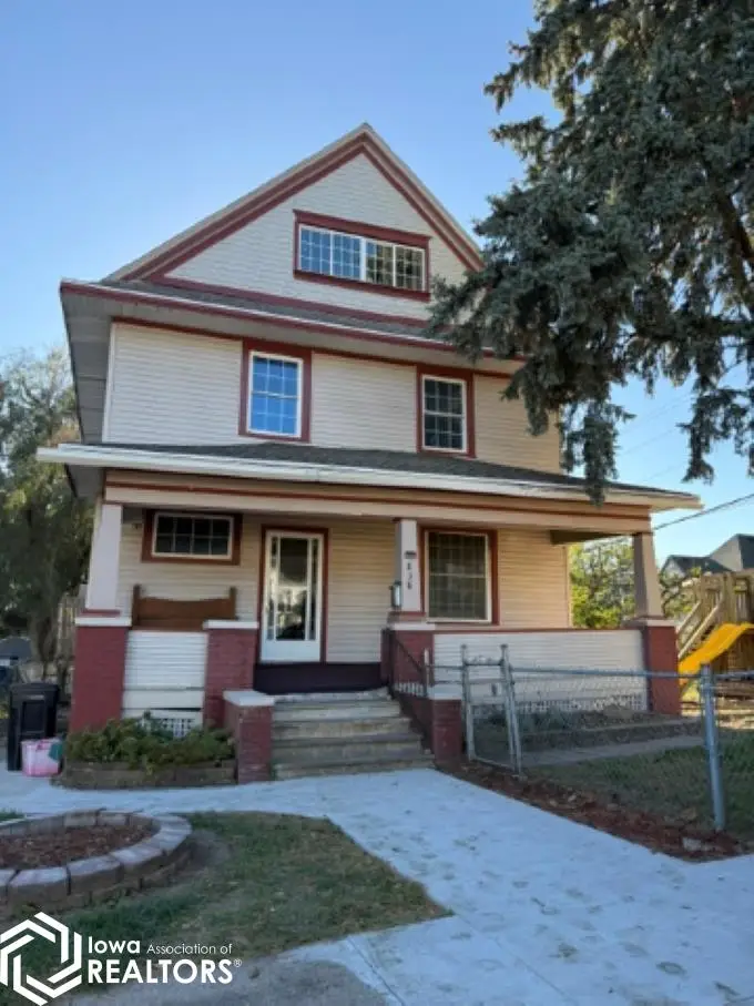 838 W Third Street, Ottumwa, IA 52501 - #2