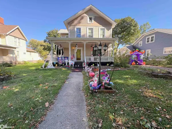 210 N 8th Street, Oskaloosa, IA 52577