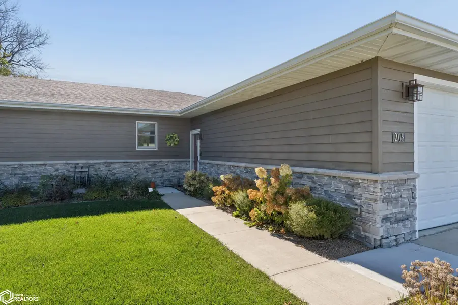 205 Sterling Drive, Manly, IA 50456 - #2