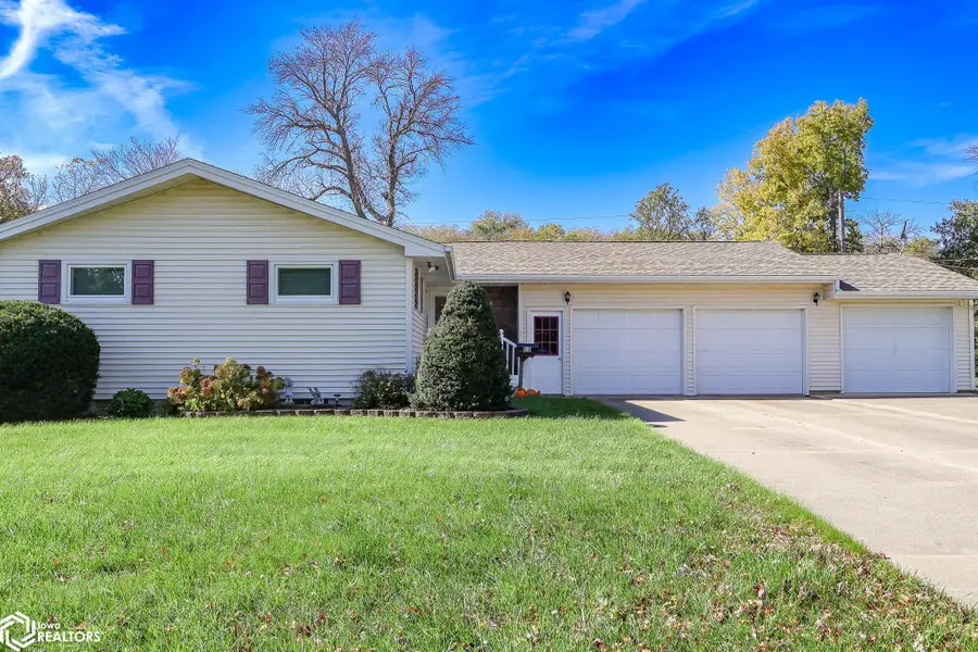 1002 9th Street S, Humboldt, IA 50548 - #2
