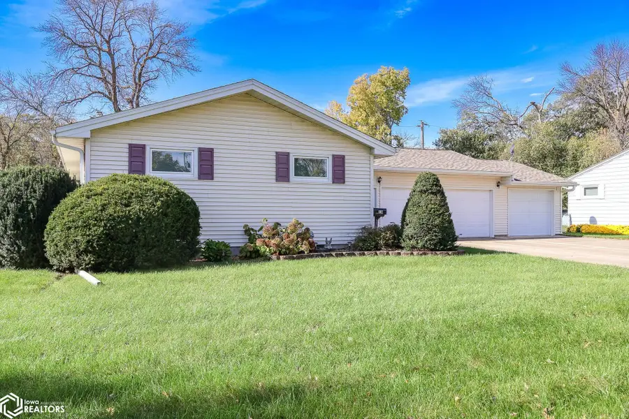 1002 9th Street S, Humboldt, IA 50548 - #3