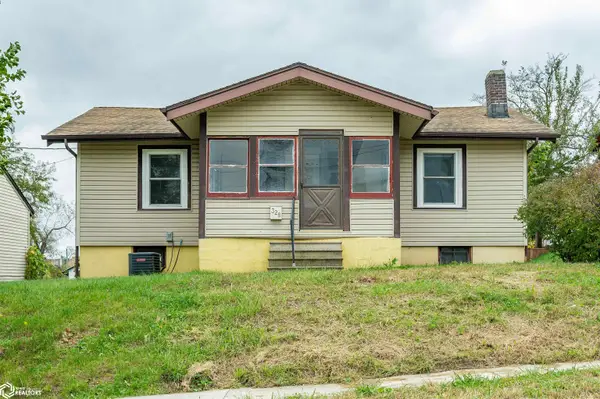 328 Forest Avenue, Des Moines, IA 50314
