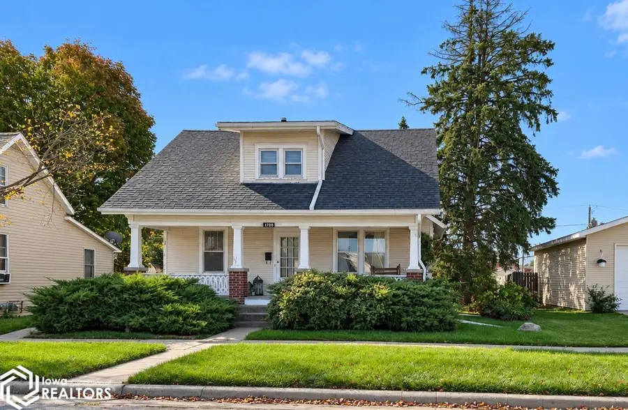 1720 Avenue F, Fort Madison, IA 52627 - #2