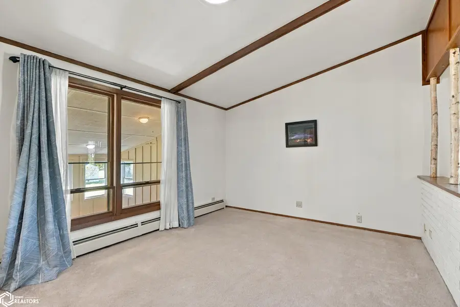 1754 Weimer Street, Burlington, IA 52601 - #3