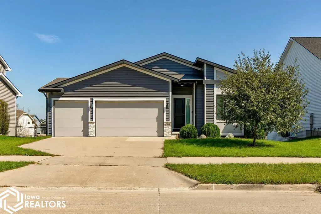 1913 Southbridge Drive, Adel, IA 50003 - #1
