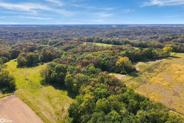9689 Pegtown Road, Mediapolis, IA 52637