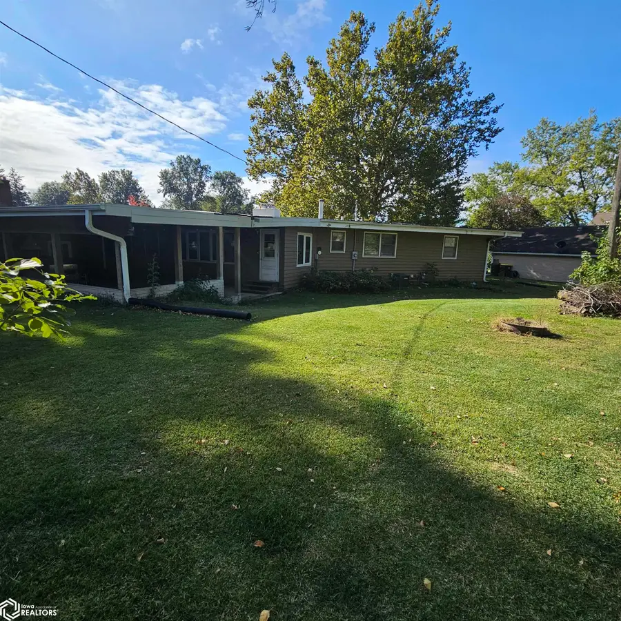1009 Crest Drive, Creston, IA 50801 - #3