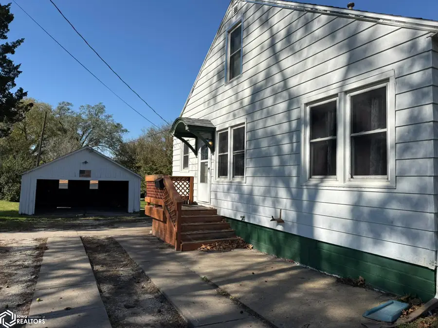 226 N Main Street, Osceola, IA 50213 - #2