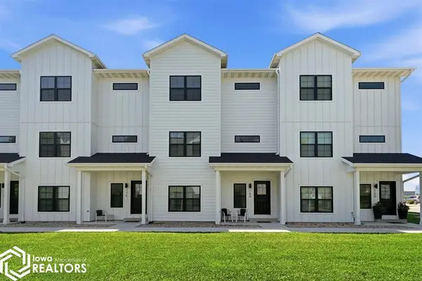 160 S 15th Street, Clear Lake, IA 50428