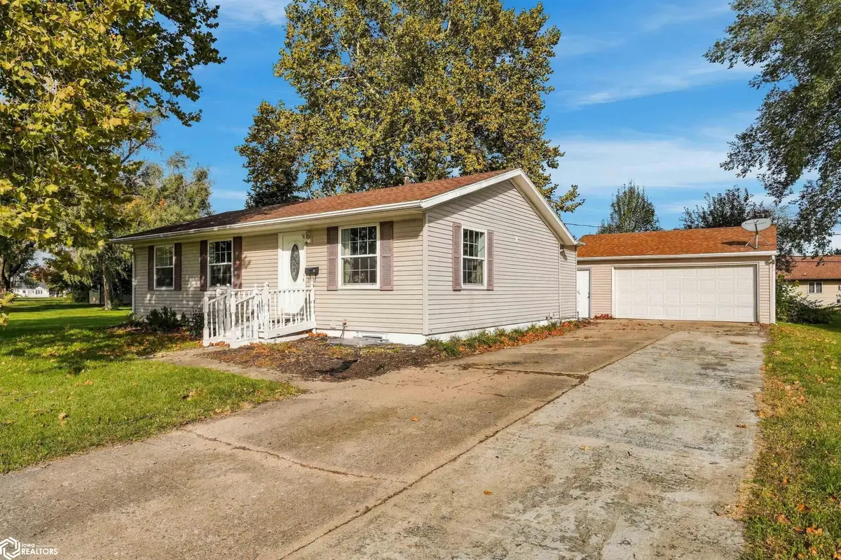 713 E Cedar Lane, Mount Pleasant, IA 52641 - #1
