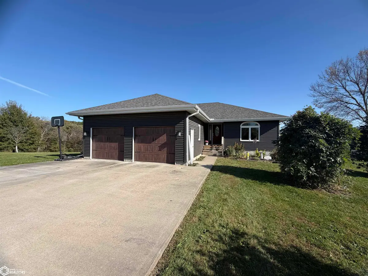 20677 470th Street, Centerville, IA 52544 - #1