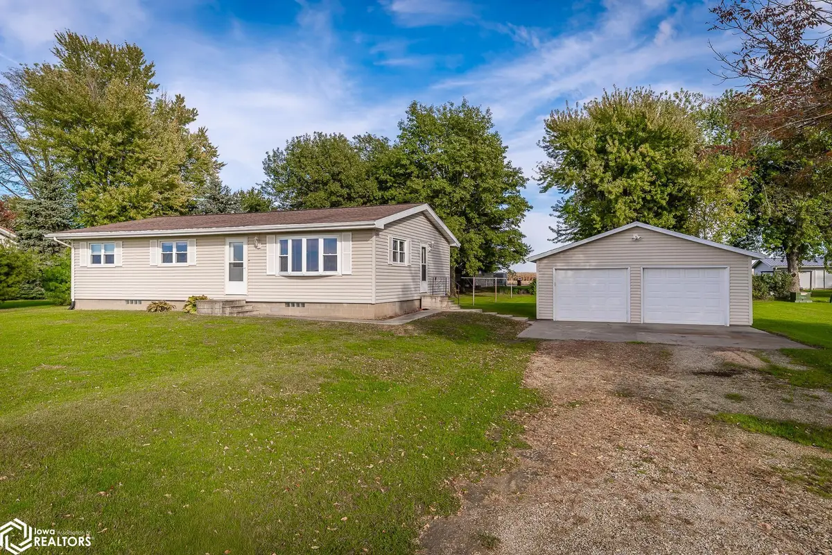 814 N Main Street, Conrad, IA 50621 - #1
