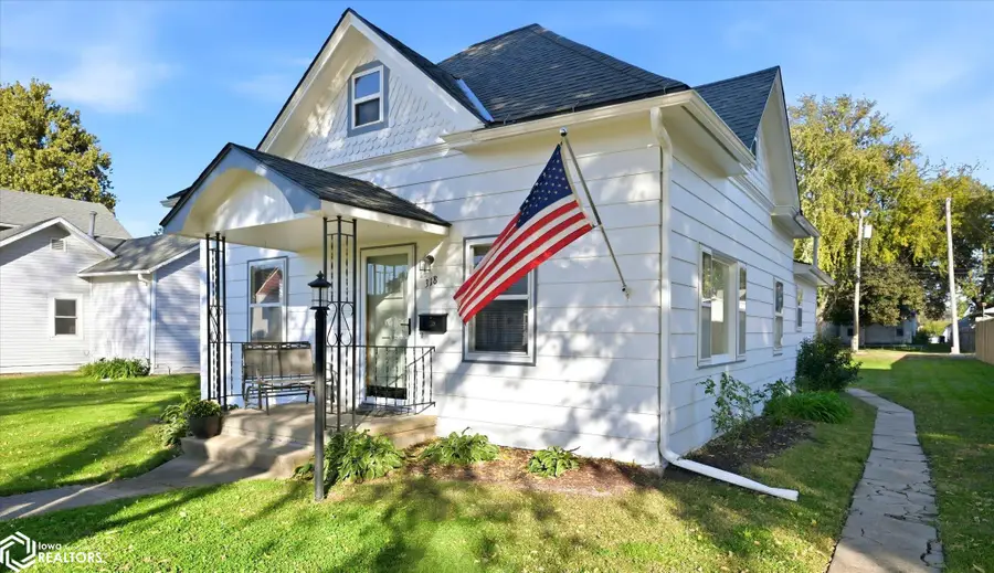 318 N 3rd Avenue, Logan, IA 51546 - #2