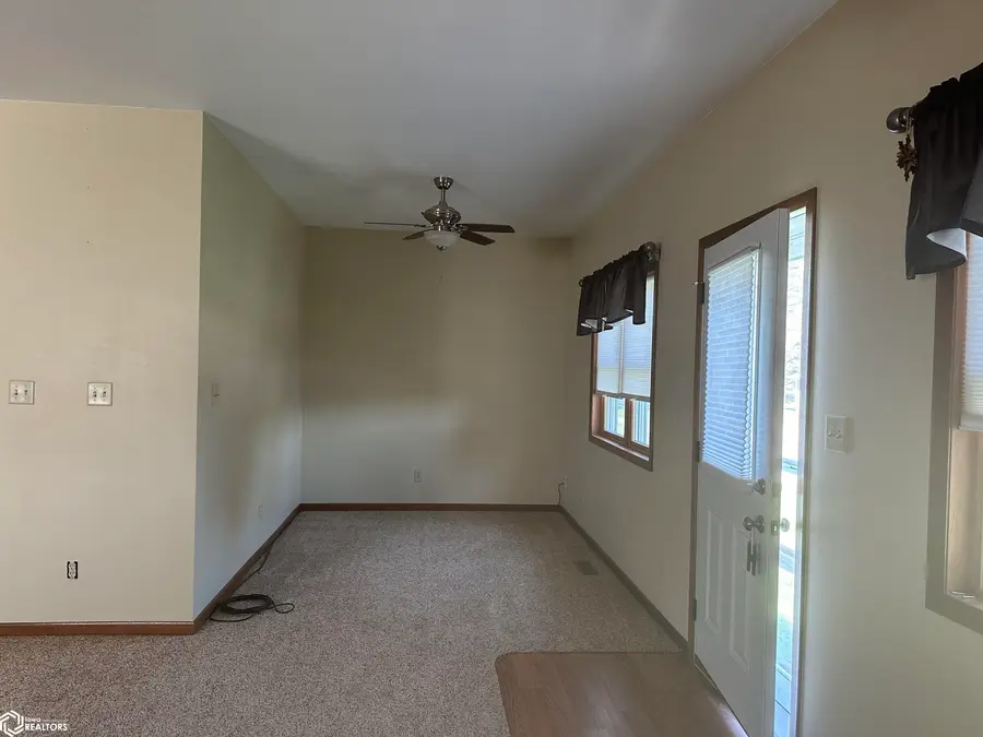 1011 Seymour Street, Tama, IA 52339 - #2