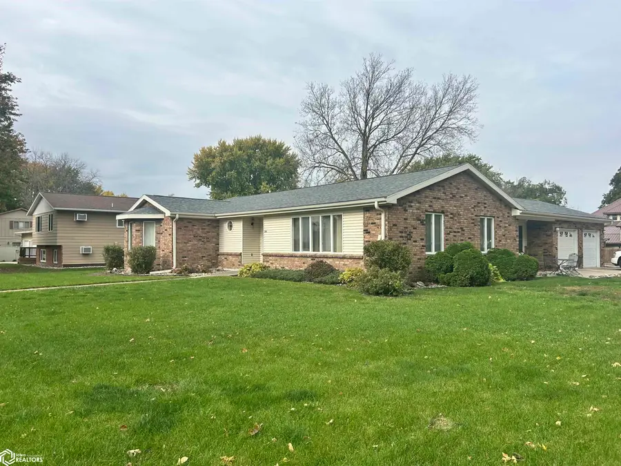 300 3rd Avenue Sw, Pocahontas, IA 50574 - #2