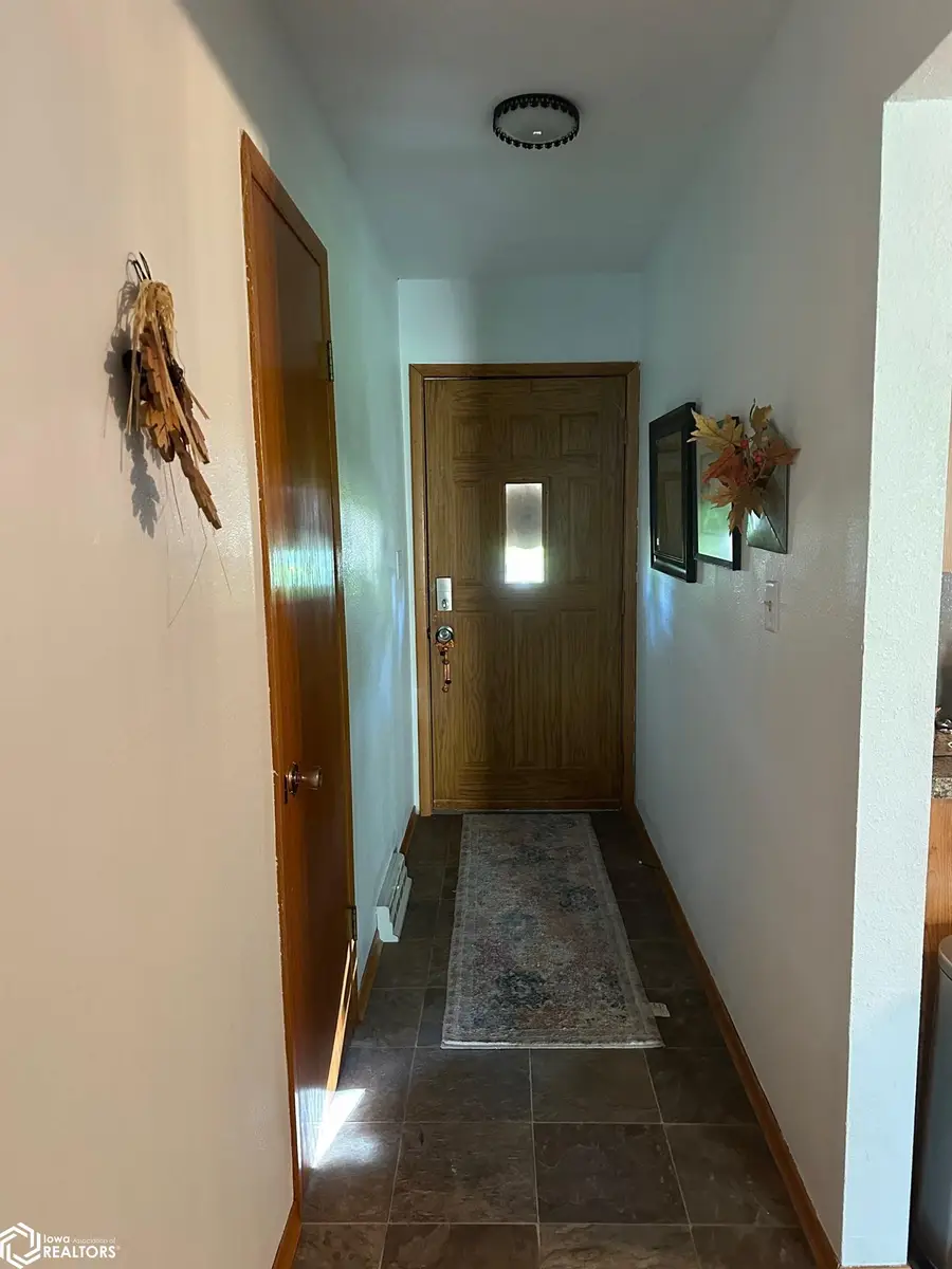 1219 N 12th Street, Chariton, IA 50049 - #3