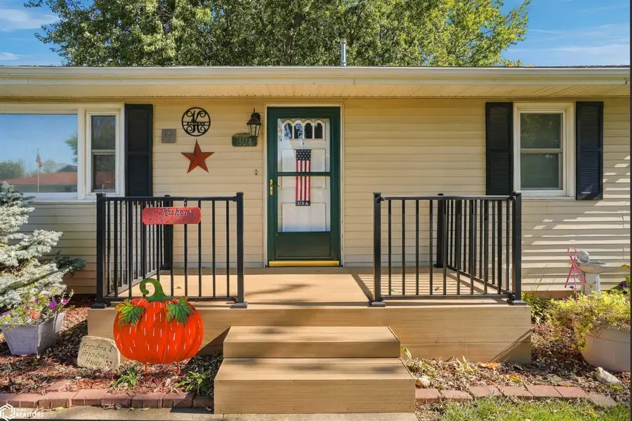 304 N Elizabeth St., Mount Pleasant, IA 52641 - #3